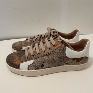 Chocolate Blu shoes- called Move model name Nori size 40-9